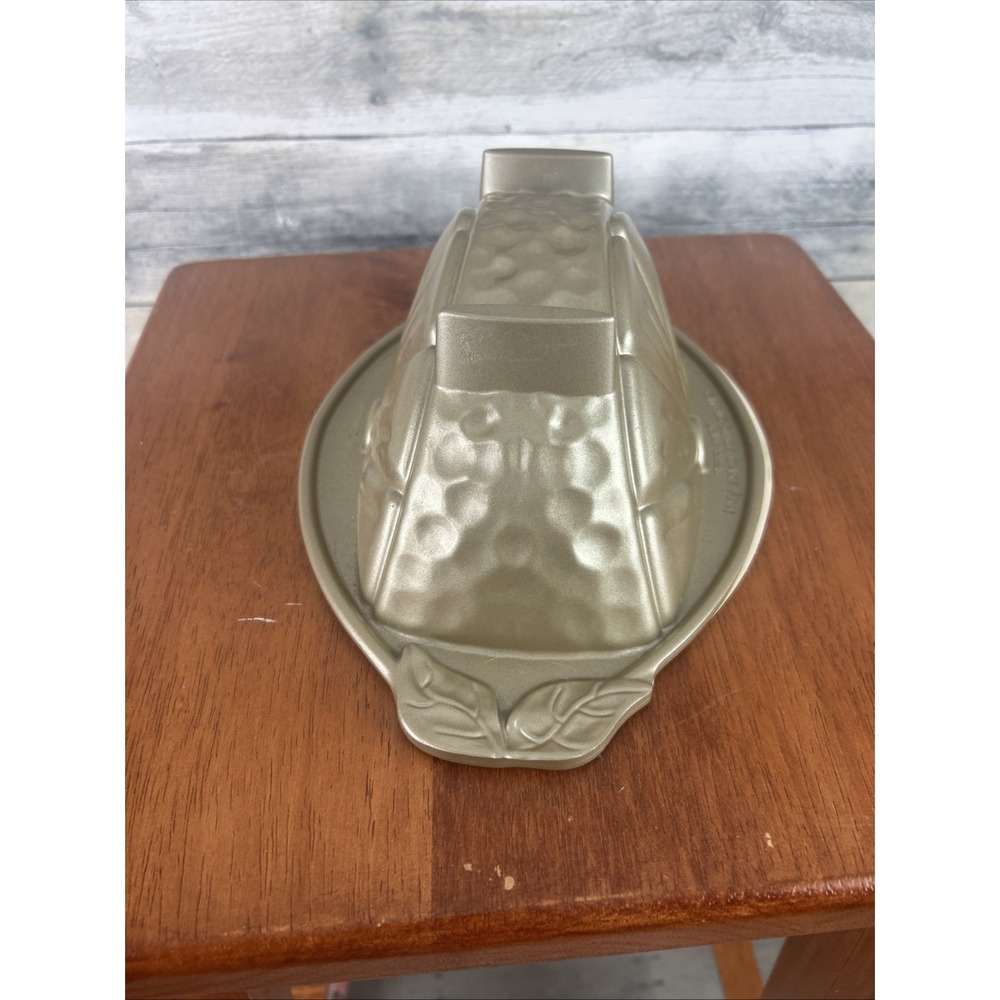 Nordic Ware Citrus Slice Lemon Wedge Cake Pan 5 Cup Baking Mold 3D USA - Picture 3 of 5